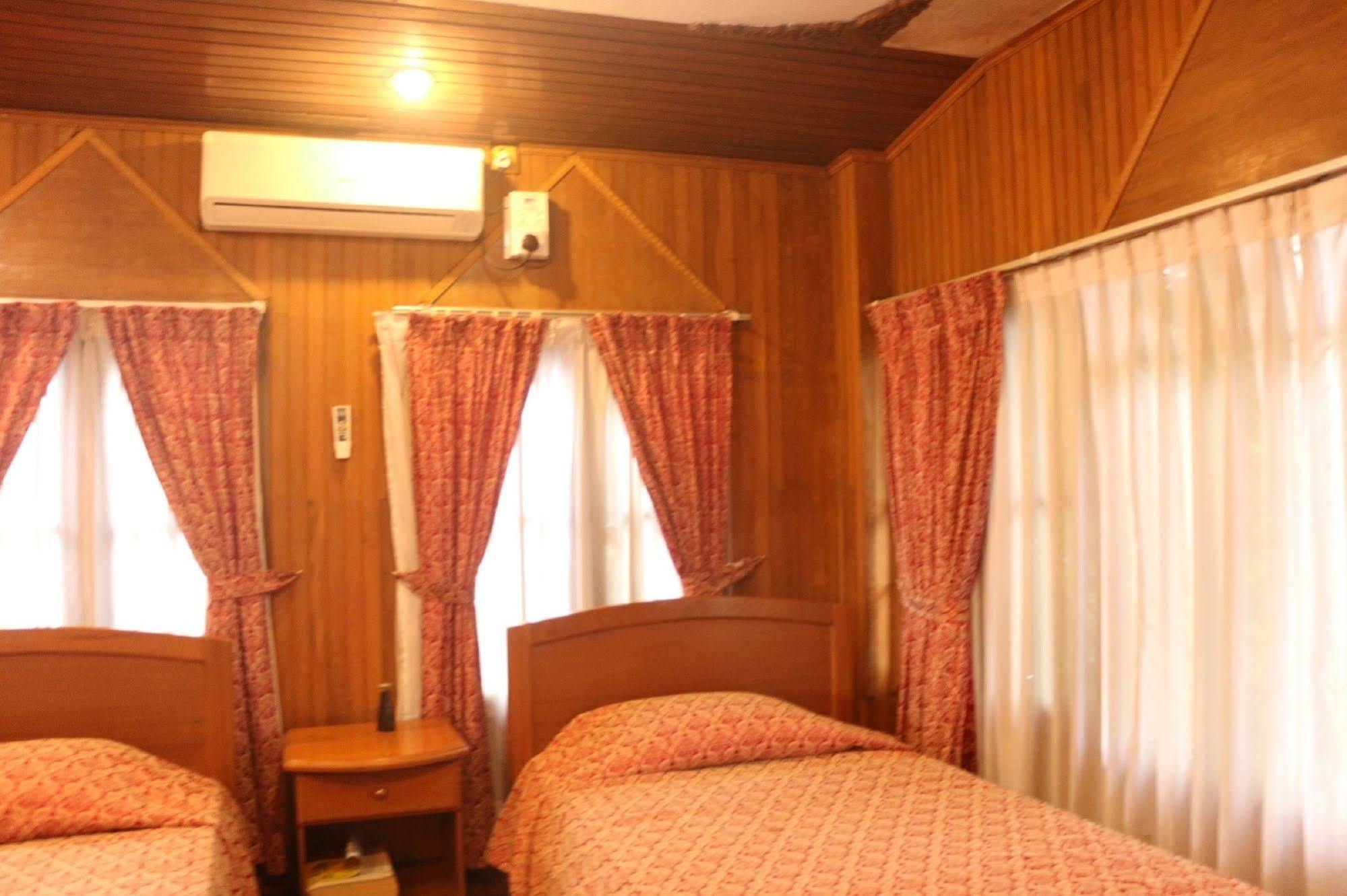 Kaung Lay Inn Yangon Bagian luar foto