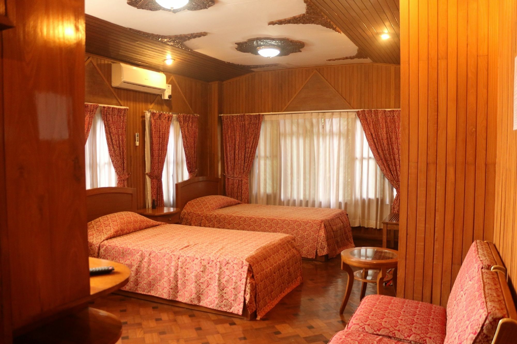 Kaung Lay Inn Yangon Bagian luar foto